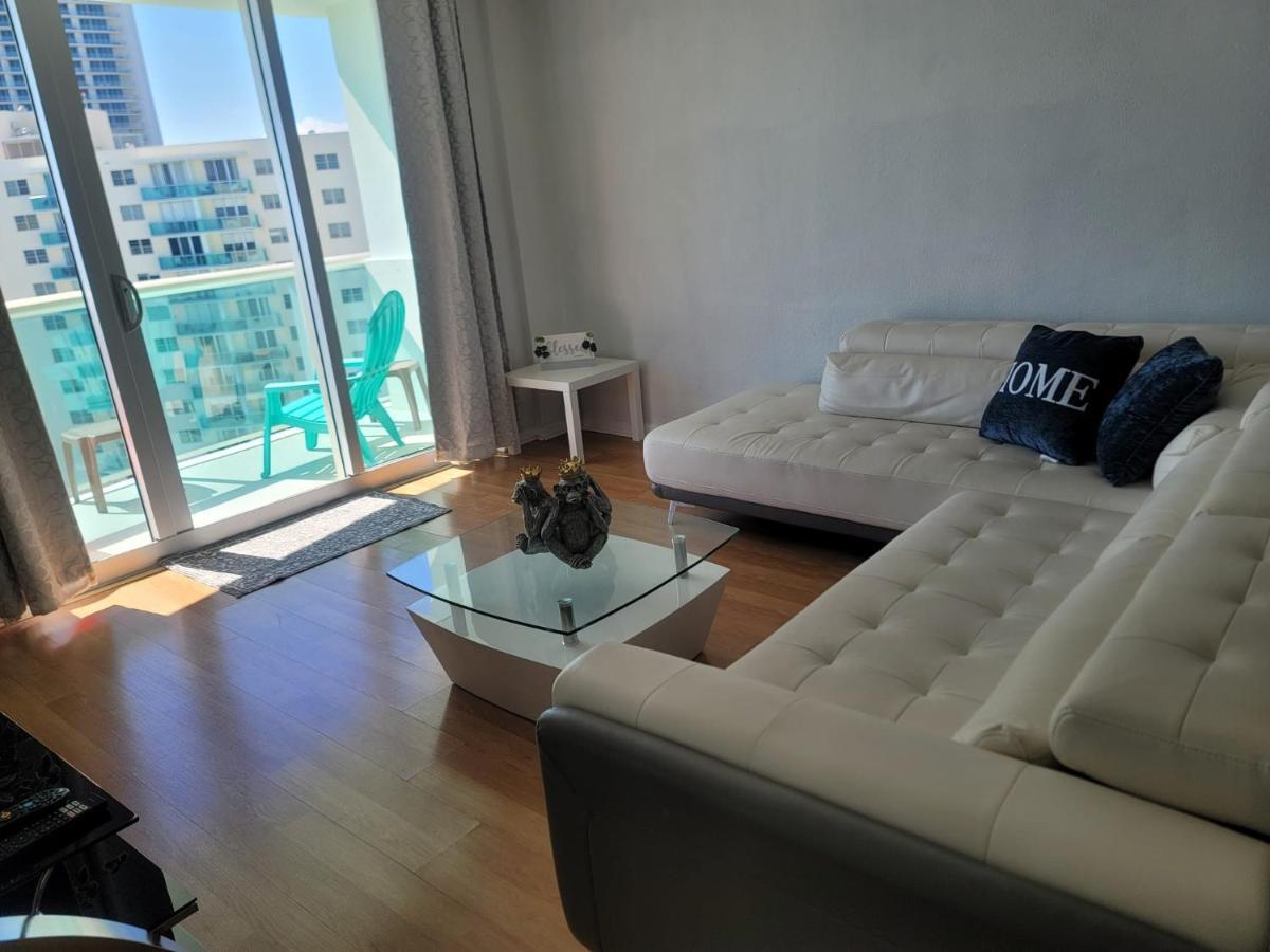 Tide Hollywood Apartman Kültér fotó